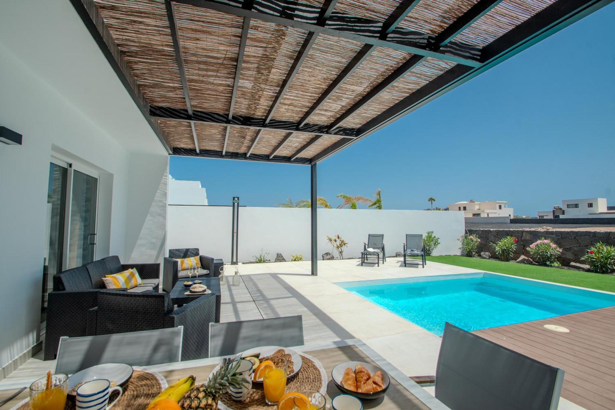 Serena Villa 38 - Heated Pool, Sea Views, Ac, High Speed Internet Playa Blanca  Exterior photo
