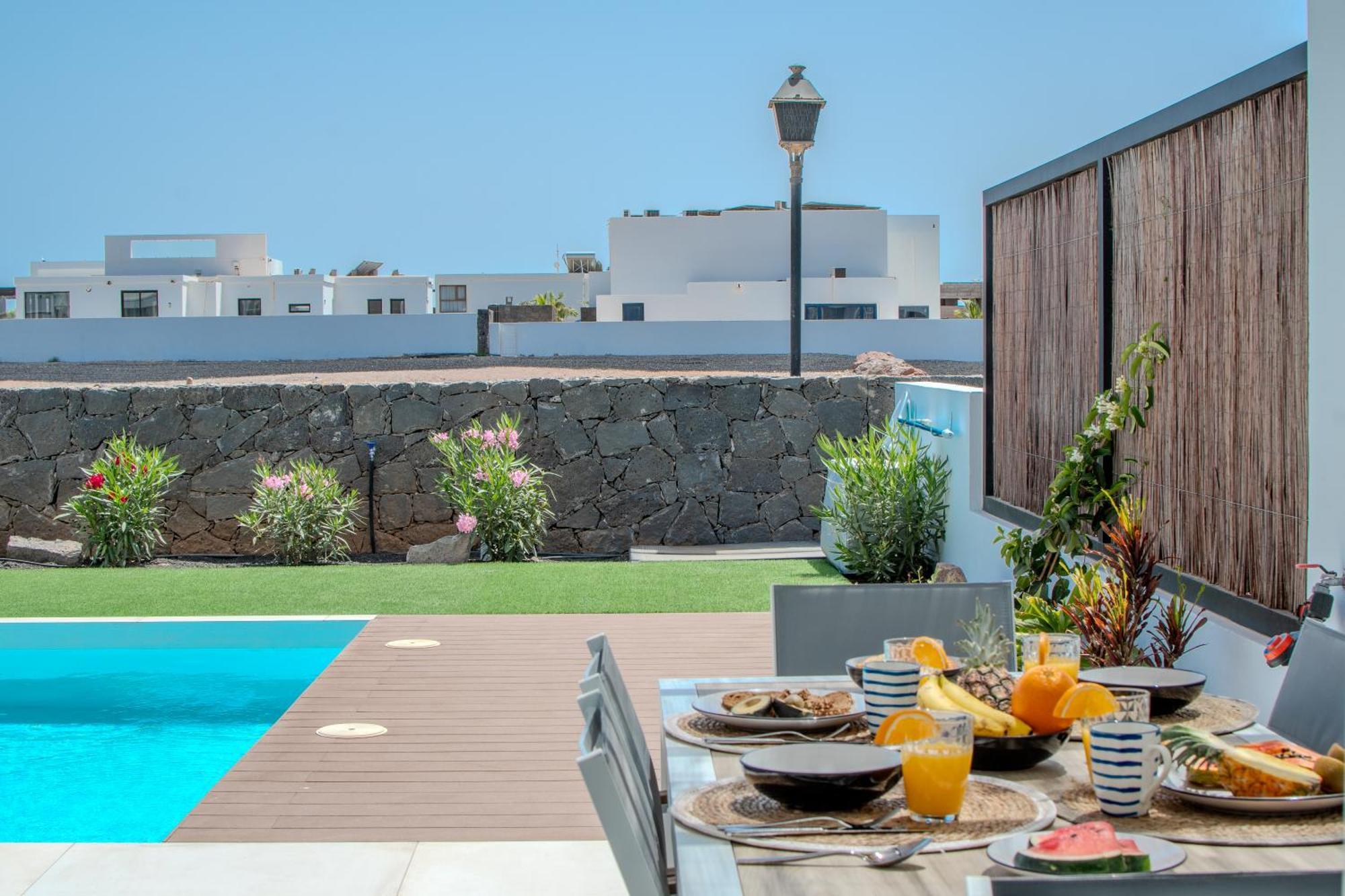 Serena Villa 38 - Heated Pool, Sea Views, Ac, High Speed Internet Playa Blanca  Exterior photo